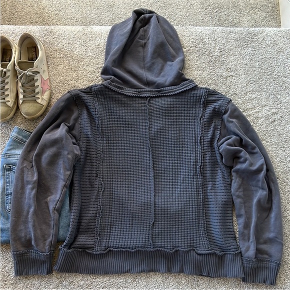 Vintage Havana Relaxed Fit Hoodie - Picture 7 of 9